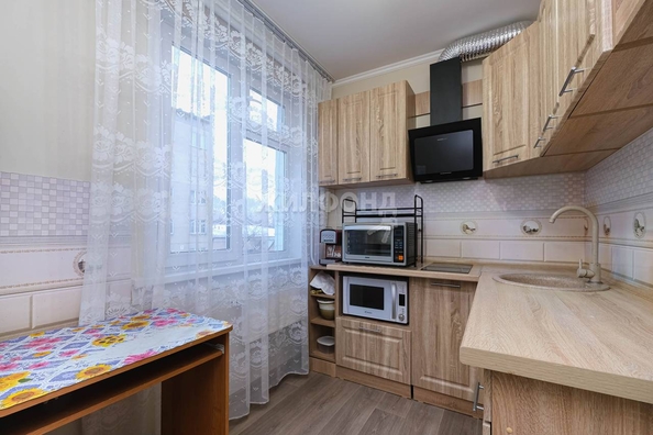 
   Продам 3-комнатную, 57.6 м², Водозабор ул, 8

. Фото 6.