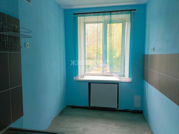 
   Продам комнату, 33.4 м², Военный городок ул, 113

. Фото 2.