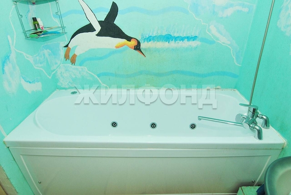 
   Продам 1-комнатную, 43 м², Романтиков ул, 3

. Фото 13.