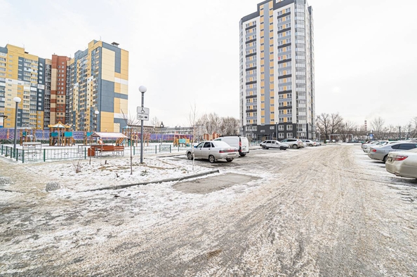 
   Продам 1-комнатную, 41.5 м², Междуреченская ул, 3

. Фото 30.