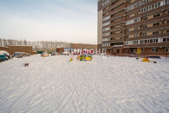 
   Продам 1-комнатную, 36.1 м², Петухова ул, 14

. Фото 17.