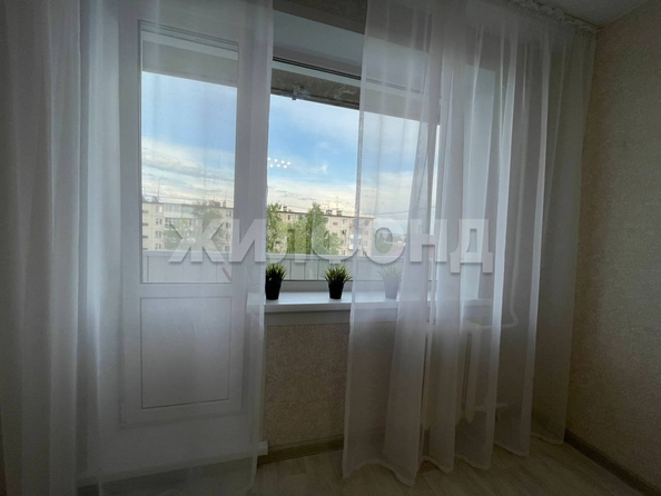 
   Продам 2-комнатную, 44.4 м², Есенина ул, 19

. Фото 13.