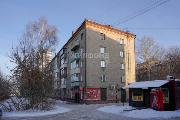 
   Продам 2-комнатную, 42.2 м², Римского-Корсакова ул, 1

. Фото 18.