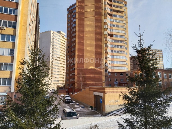 
   Продам 2-комнатную, 56.4 м², Горский мкр, 11

. Фото 21.