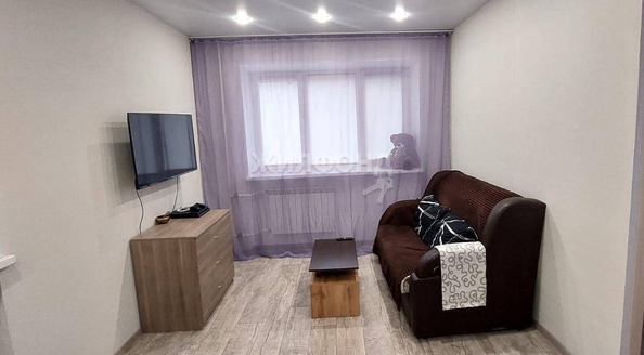 
   Продам 1-комнатную, 31.5 м², Блюхера ул, 38

. Фото 1.