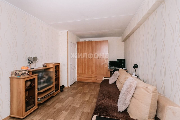 
   Продам 2-комнатную, 52.3 м², Есенина ул, 8/6

. Фото 8.