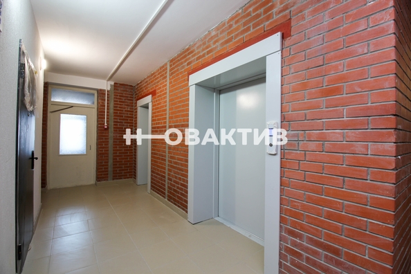 
   Продам 1-комнатную, 36 м², Есенина ул, 67

. Фото 17.