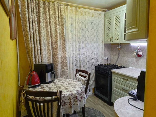 
   Продам 2-комнатную, 42.1 м², Военный городок ул, 115

. Фото 4.