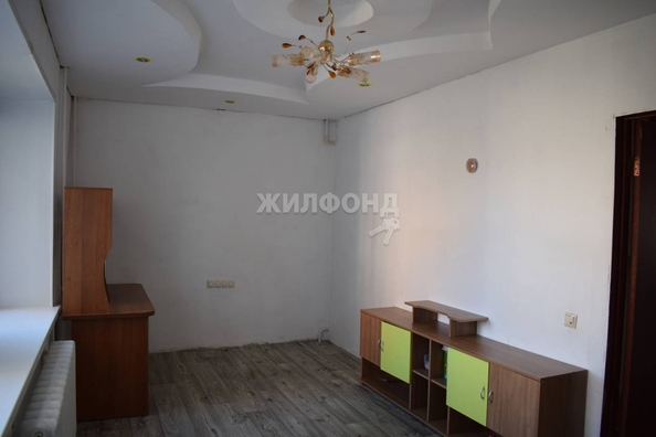 
   Продам 3-комнатную, 63.7 м², Рабочая ул, 10

. Фото 2.