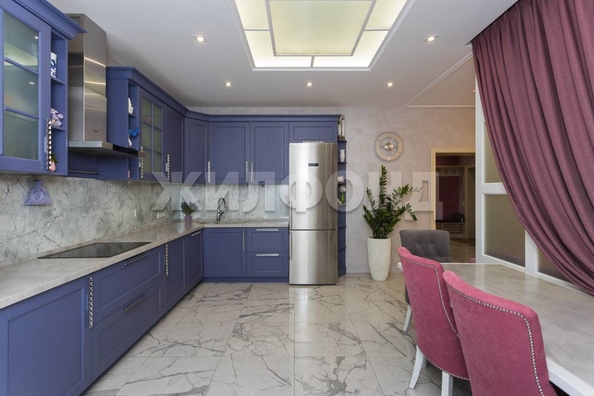 
   Продам 3-комнатную, 103.1 м², 1-е Мочищенское ш, 150

. Фото 9.