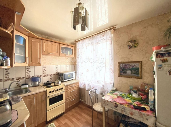 
   Продам 3-комнатную, 58.1 м², Учительская ул, 19/2

. Фото 5.