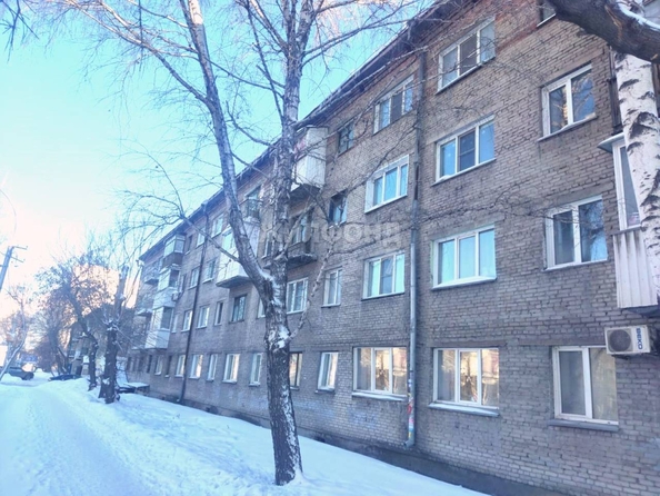 
   Продам секционку, 9.6 м², Жуковского ул, 105

. Фото 12.