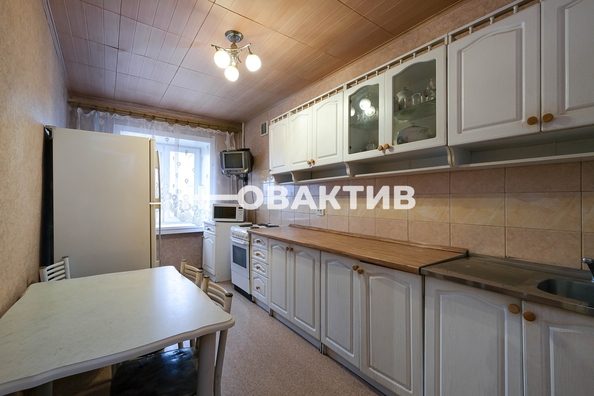 
   Продам 4-комнатную, 75.9 м², Немировича-Данченко ул, 2/1

. Фото 14.