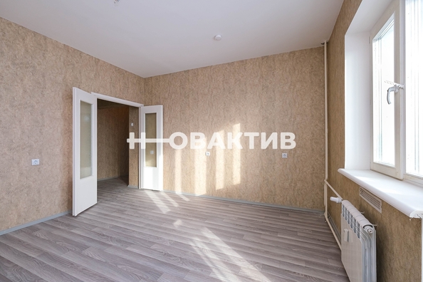 
   Продам 1-комнатную, 42 м², Гранатовый, 36

. Фото 1.