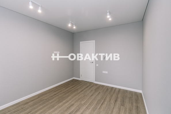 
   Продам 3-комнатную, 87 м², Владимира Заровного ул, 8

. Фото 5.