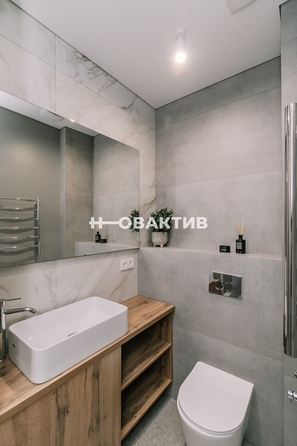 
   Продам 3-комнатную, 87 м², Владимира Заровного ул, 8

. Фото 19.