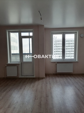 
   Продам студию, 30.4 м², Бородина ул, 56

. Фото 1.