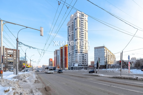 
   Продам 2-комнатную, 52 м², Кошурникова ул, 22

. Фото 4.