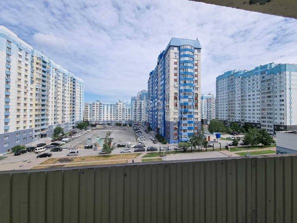 
   Продам 2-комнатную, 62.5 м², Горский мкр, 82

. Фото 11.