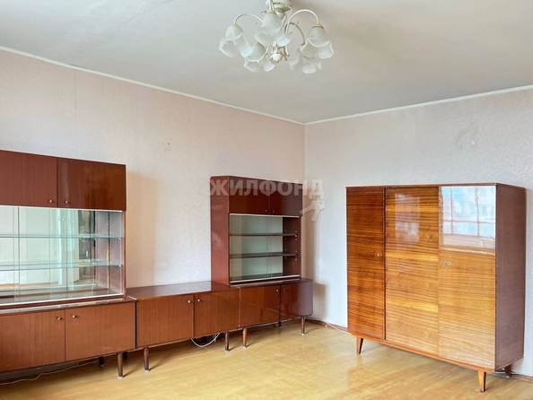 
   Продам 2-комнатную, 50.5 м², ЖКО Аэропорта ул, 28

. Фото 2.