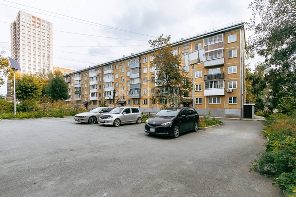 
   Продам 2-комнатную, 42.6 м², Ватутина ул, 75/1

. Фото 4.