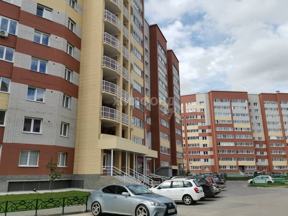 
   Продам 3-комнатную, 82.2 м², 2-й (4 мкр.) кв-л, 230

. Фото 17.