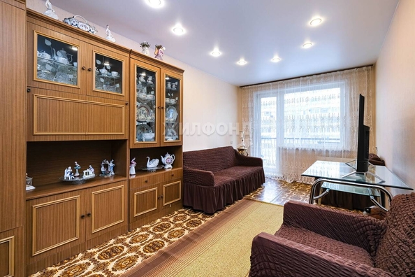 
   Продам 3-комнатную, 62.2 м², Полтавская ул, 47

. Фото 4.