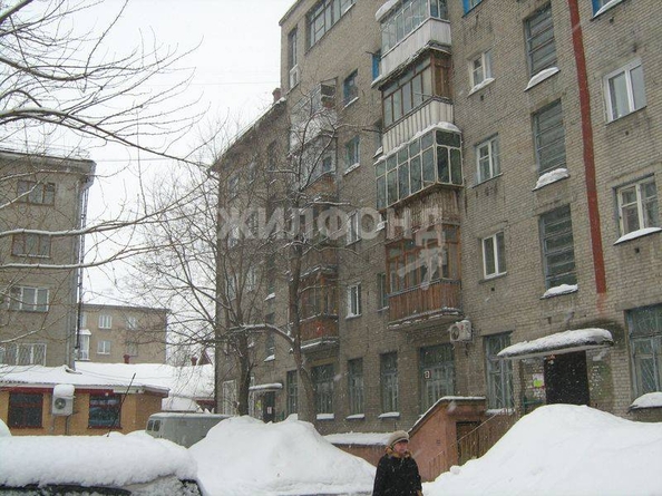 
   Продам 3-комнатную, 42.6 м², Геодезическая ул, 9

. Фото 11.