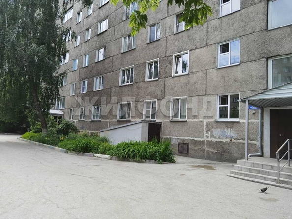 
  Продается 3-комн. квартира, 53.5 м², Шмидта ул, д. 12
. Фото 2.