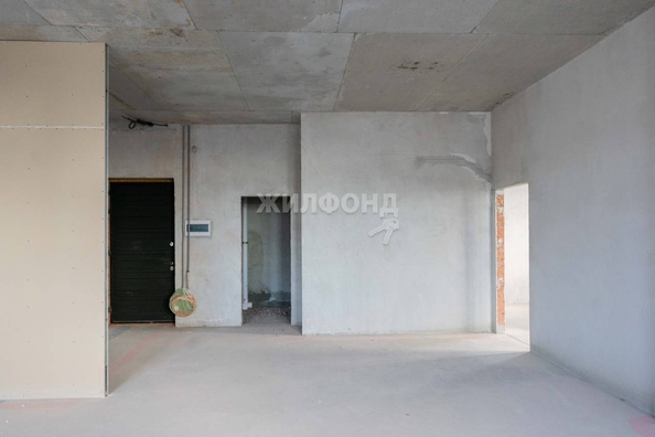 
   Продам 2-комнатную, 77.7 м², Щетинкина ул, 18

. Фото 5.