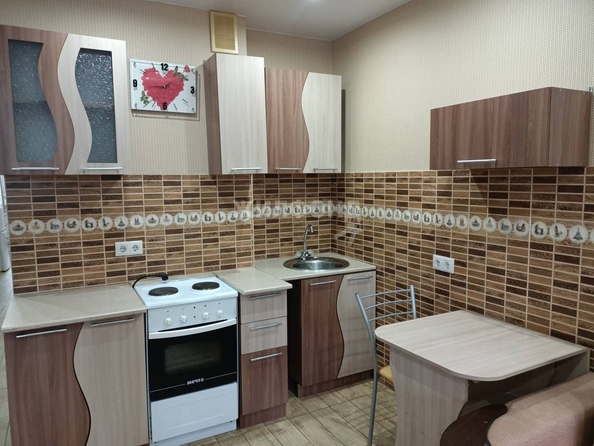 
   Продам студию, 27.4 м², Виктора Уса ул, 15

. Фото 3.