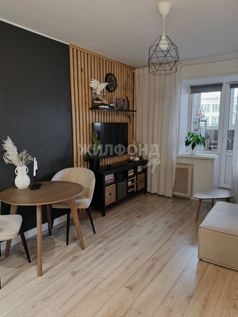 
   Продам 2-комнатную, 45 м², 2-й (4 мкр.) кв-л, 232

. Фото 5.