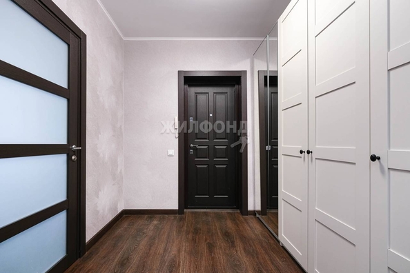 
   Продам 3-комнатную, 58.1 м², Татьяны Снежиной ул, 19/2

. Фото 1.