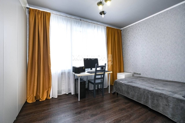 
   Продам 3-комнатную, 58.1 м², Татьяны Снежиной ул, 19/2

. Фото 2.