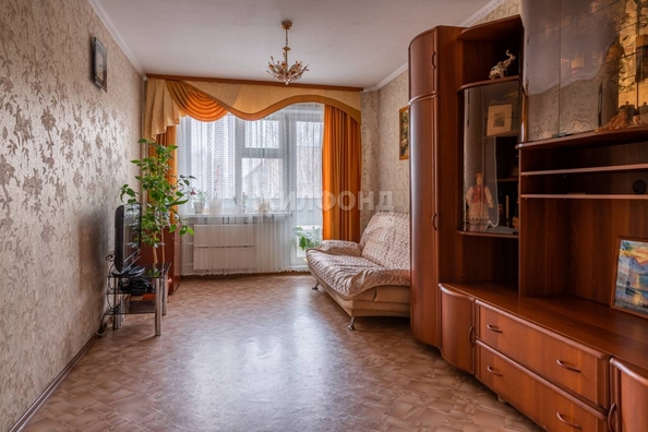 
   Продам 3-комнатную, 60.6 м², Вокзальная ул, 2

. Фото 2.