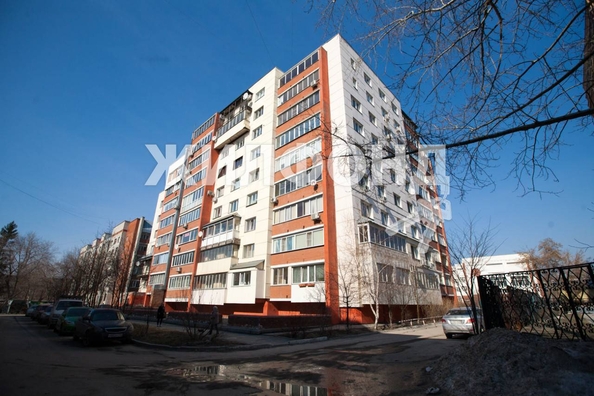 
   Продам 4-комнатную, 112.4 м², Медкадры ул, 7

. Фото 18.