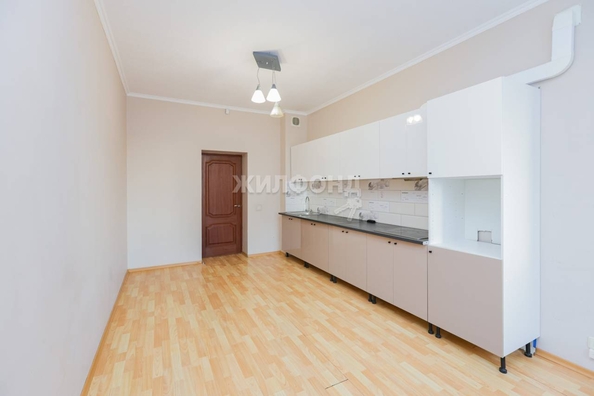 
   Продам 2-комнатную, 63.7 м², Семьи Шамшиных ул, 4

. Фото 3.