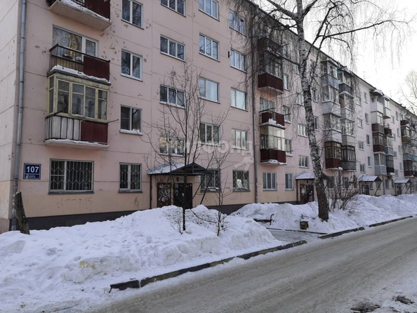 
   Продам 1-комнатную, 29.2 м², Зорге ул, 107

. Фото 19.