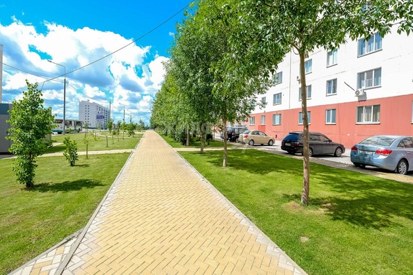 
   Продам 2-комнатную, 76 м², Татьяны Снежиной ул, 49

. Фото 21.