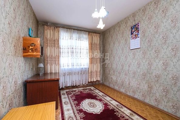 
   Продам 3-комнатную, 65.6 м², В. Высоцкого ул, 39

. Фото 16.