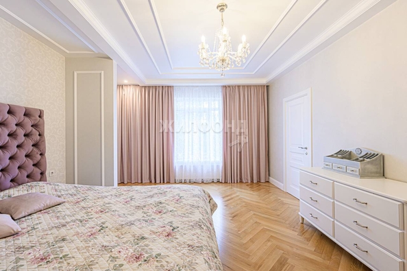 
   Продам 3-комнатную, 132.3 м², Победы ул, 55/1

. Фото 9.