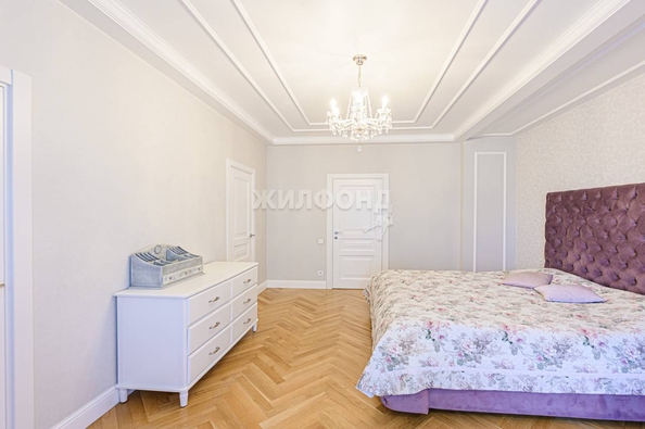 
   Продам 3-комнатную, 132.3 м², Победы ул, 55/1

. Фото 11.