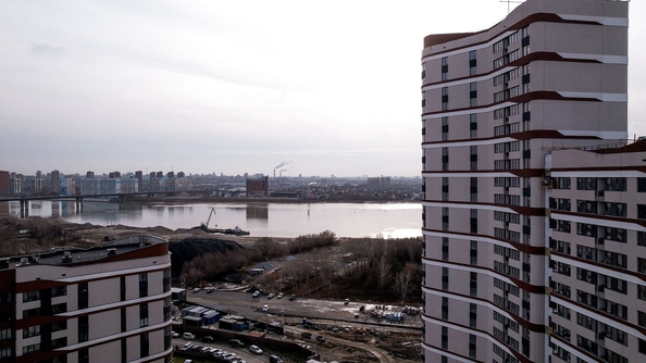 
   Продам 2-комнатную, 58.3 м², Беринг, дом 2

. Фото 13.