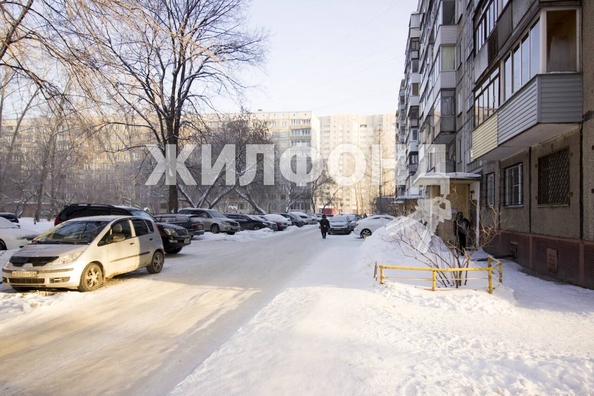 
   Продам 1-комнатную, 30.6 м², Зорге ул, 259

. Фото 15.