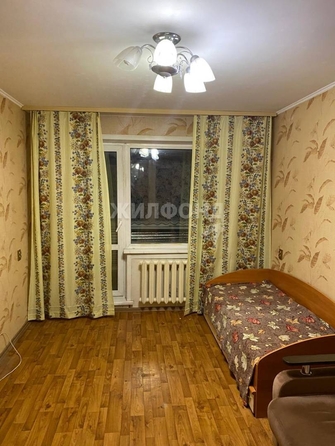 
   Продам 1-комнатную, 30.6 м², Зорге ул, 259

. Фото 2.