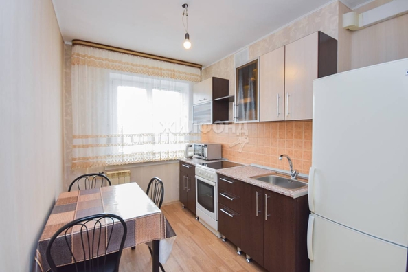 
   Продам 2-комнатную, 43.4 м², Тульская ул, 270/4

. Фото 1.