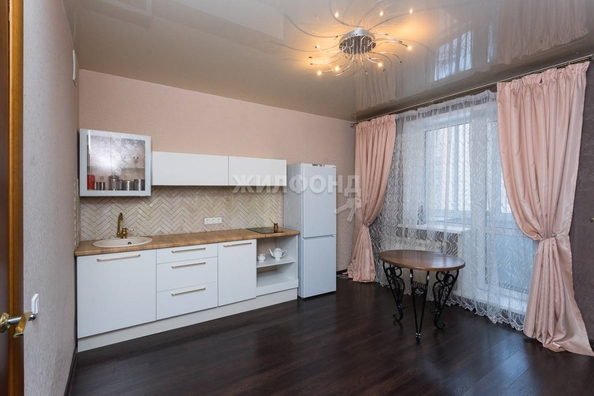 
   Продам 2-комнатную, 57.6 м², Дуси Ковальчук ул, 250

. Фото 3.