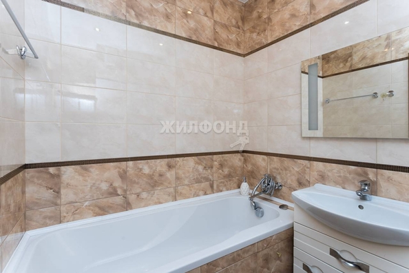 
   Продам 2-комнатную, 57.6 м², Дуси Ковальчук ул, 250

. Фото 8.