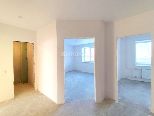 
   Продам 2-комнатную, 54.1 м², Связистов ул, 3/1

. Фото 2.