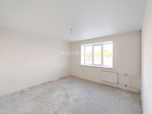 
   Продам 2-комнатную, 54.1 м², Связистов ул, 3/1

. Фото 2.